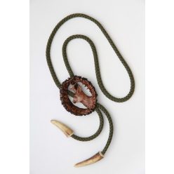   Cravata americana bolo sculptata in corn de cerb carpatin motiv caprior, maro